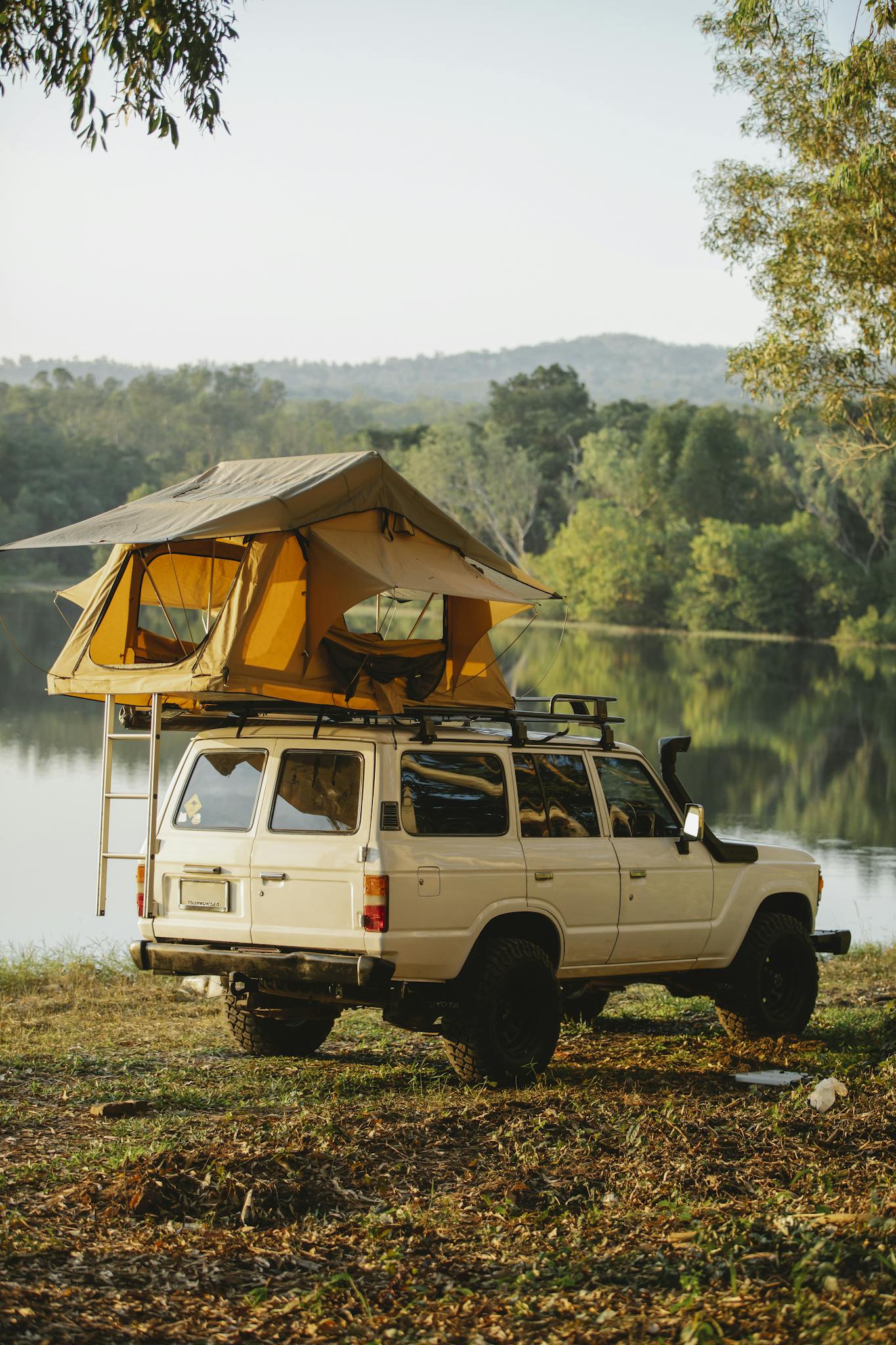 tent-on-roof-of-car-on-lakeside Never Run Out of Ideas: Top Tips for Generating Fresh Blog Topics